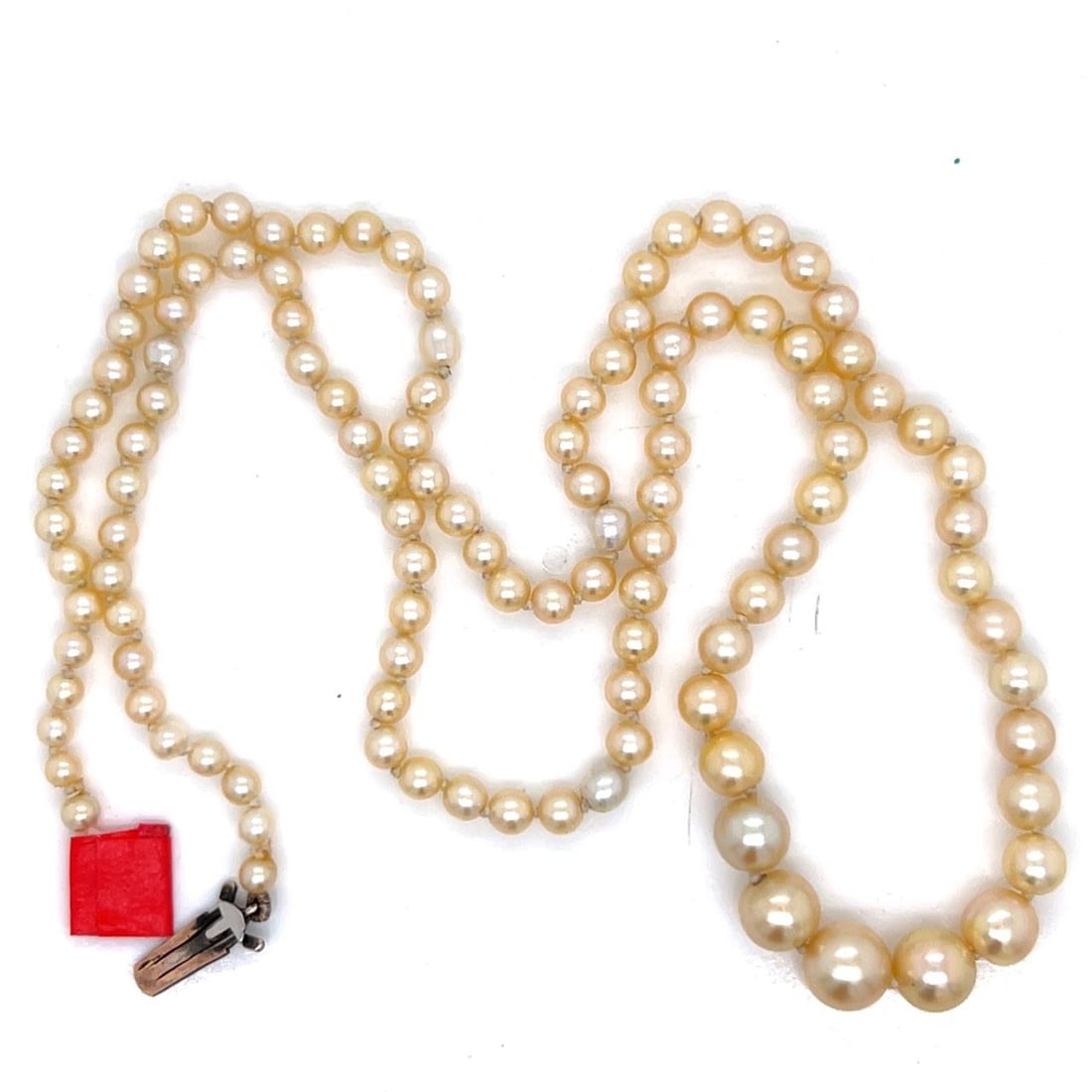 113 Natural Graduated Pearls Necklace with GIA Certification 17 Inches: 113 Natural Graduated Pearls Necklace with GIA Certification 17 Inches This necklace features 113 GIA certified graduated natural pearls, weighing a total of 8.7 grams. The pearls range in size from 6