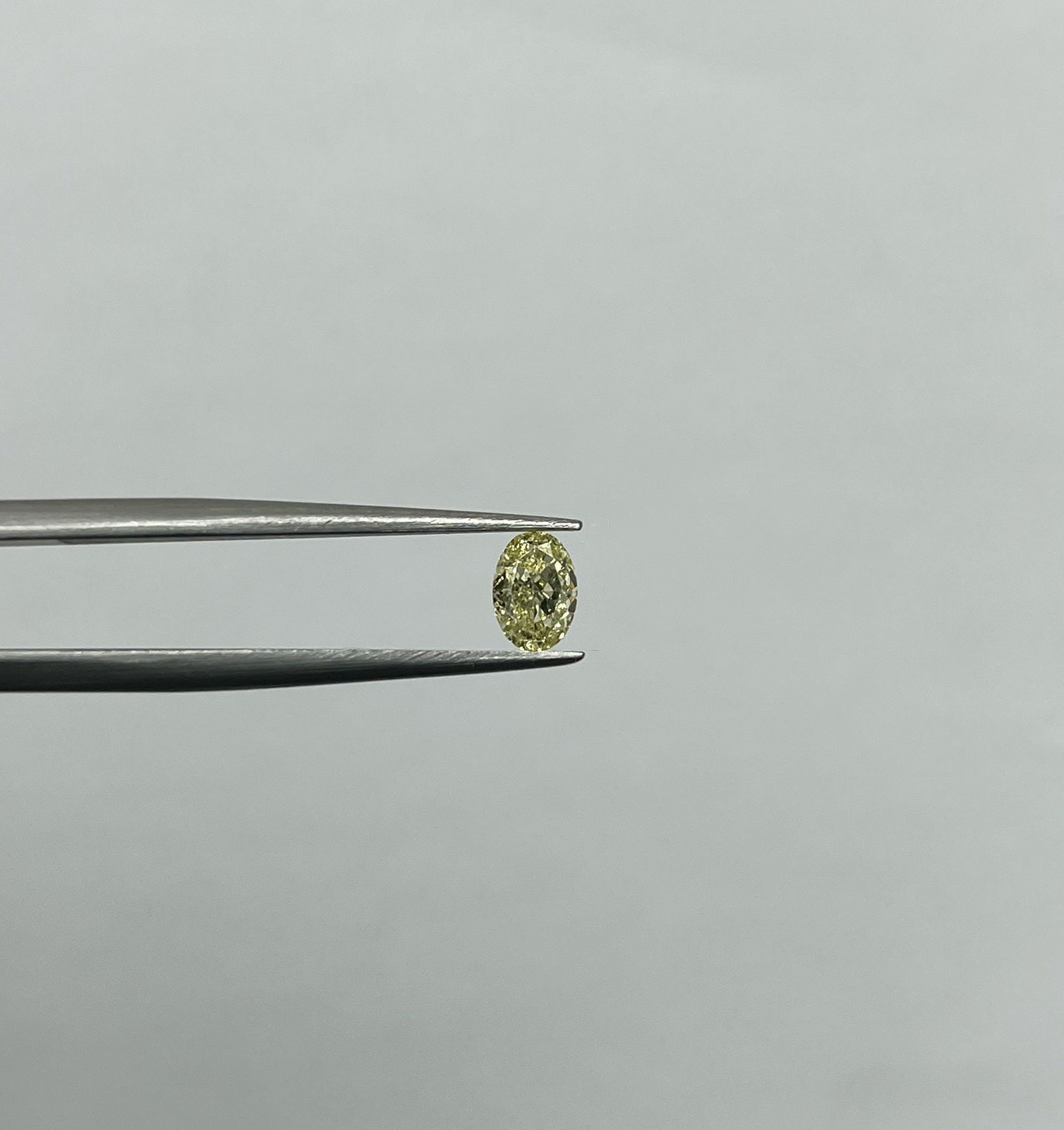 Loose Diamond - OVAL 0.72ct Yellow VS2 (1 of 1)