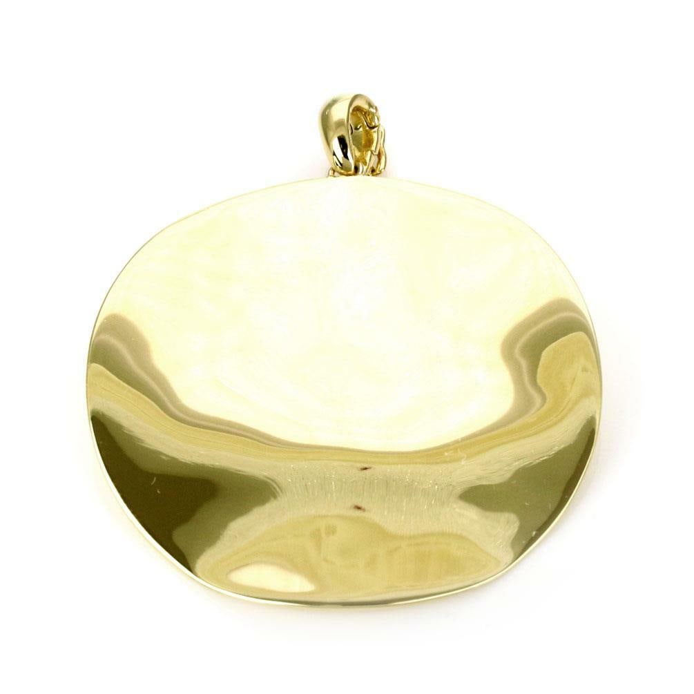Ippolita 18k Yellow Gold Large Round Wave Pendant: Ippolita 18k Yellow Gold Large Round Wave Pendant Elevate your accessory collection with this stunning Ippolita pendant, expertly crafted from 18k yellow gold. The pendant showcases a large, round des