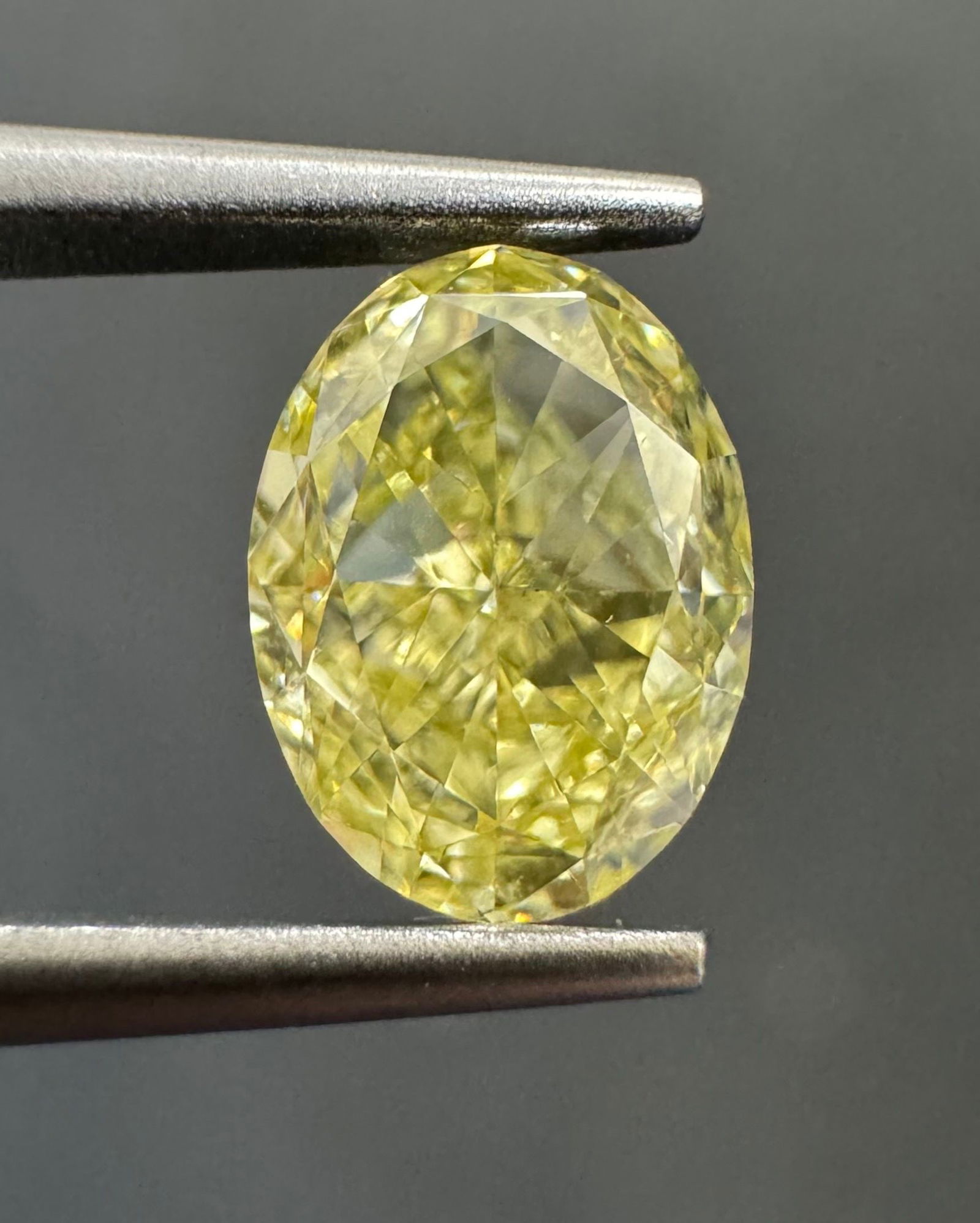 Loose Diamond - OVAL 0.82ct Fancy Yellow VS1 (1 of 1)