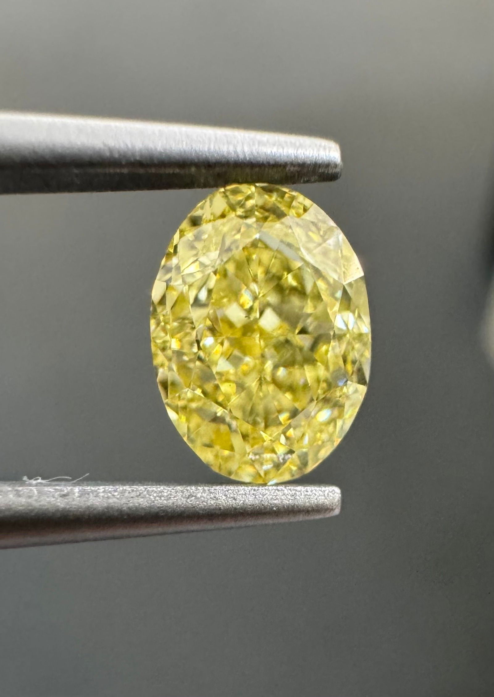 Loose Diamond - OVAL 0.81ct Yellow VS2 (1 of 1)
