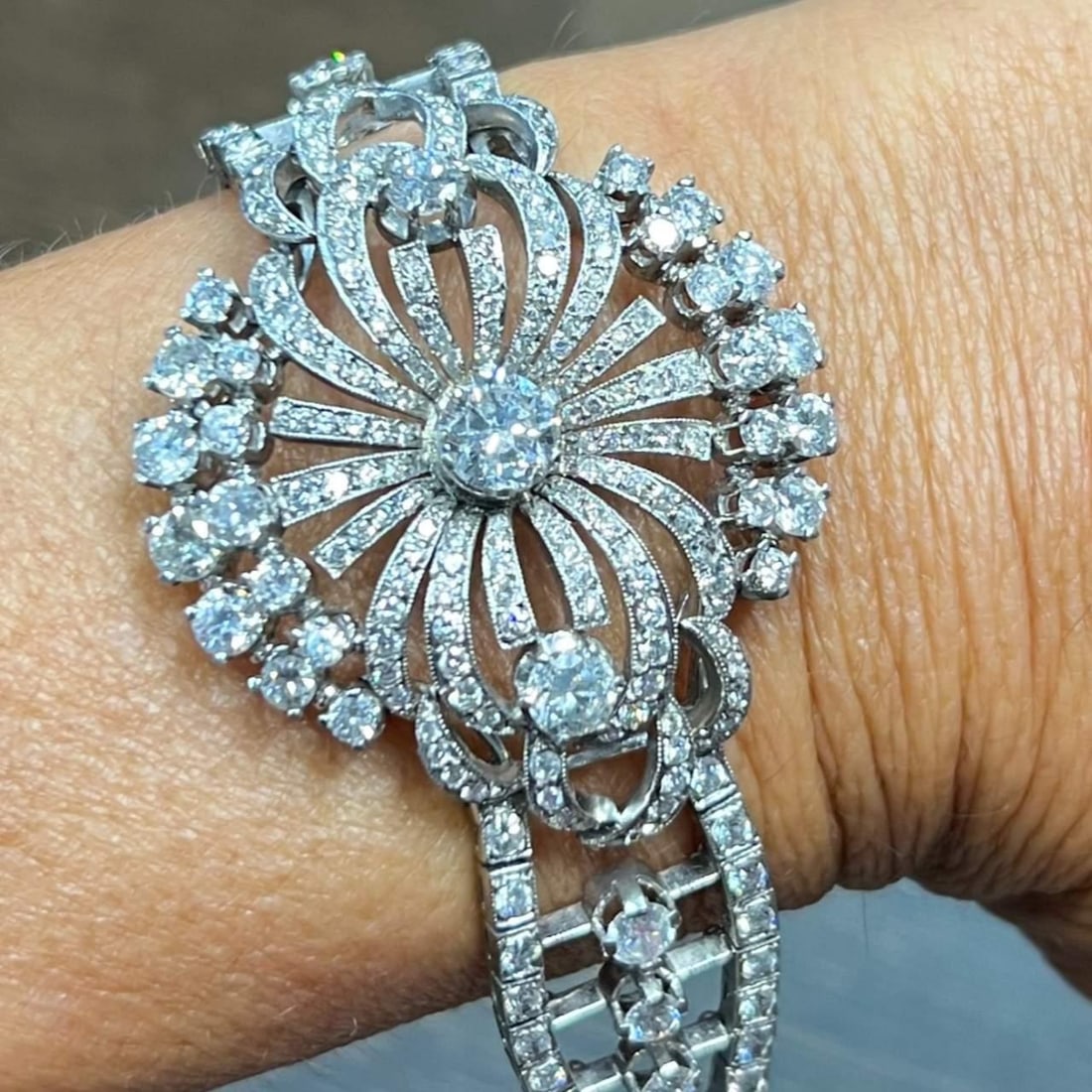 Art Deco Platinum Diamond Bracelet 1.15 Ct Center 326 Diamonds 13.00 Ct (1 of 2)