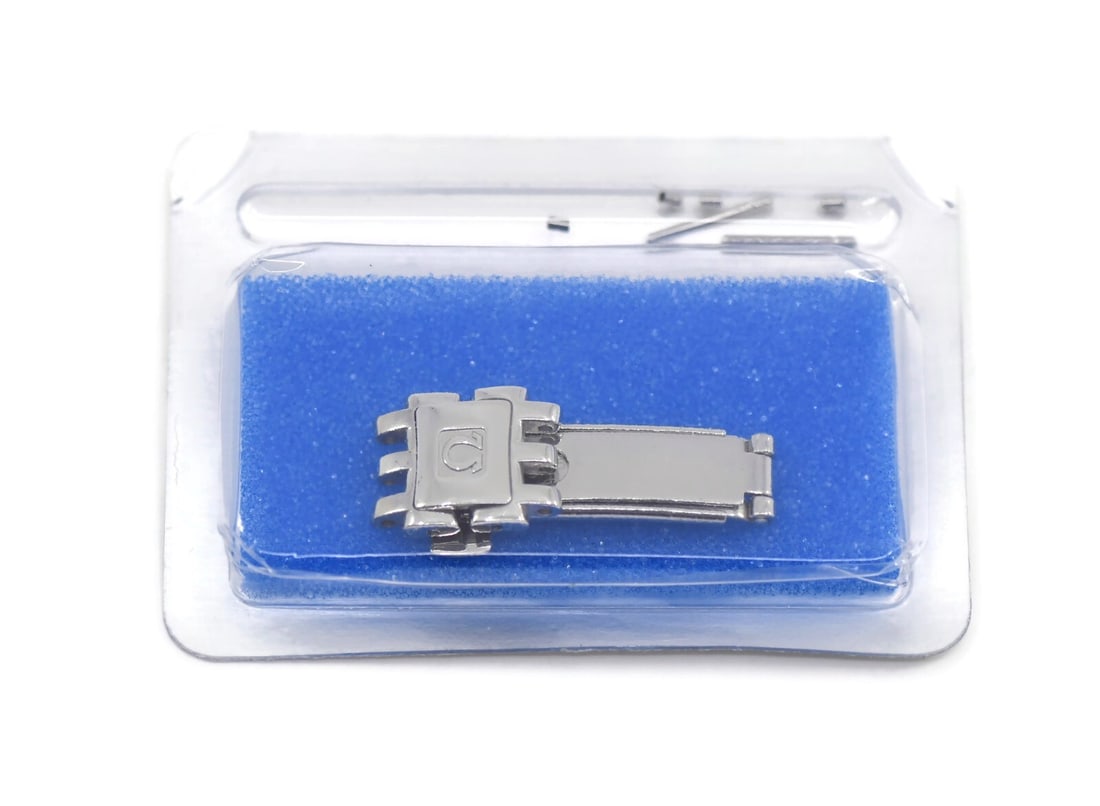 Omega Constellation Authentic Stainless Steel Buckle: Omega Constellation Authentic Stainless Steel Buckle This Omega Constellation buckle is crafted from high-quality stainless steel, ensuring durability and a sleek look. Designed specifically for the O