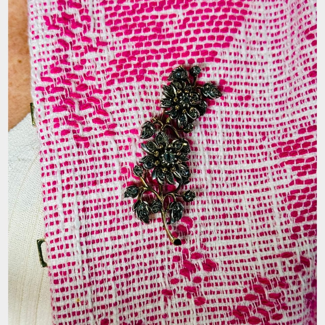 Elegant 18K Gold Silver Brooch 51 Rose-Cut Diamonds 2.25 Ct (1 of 2)