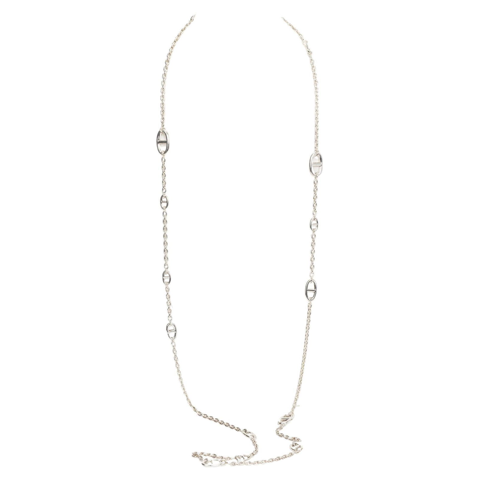Hermes Farandole Long Necklace Sterling Silver 46 Inch Chaine d'Ancre: Hermes Farandole Long Necklace Sterling Silver 46 Inch Chaine d'Ancre This exquisite Hermes Farandole Long Necklace is crafted from high-quality sterling silver and showcases the iconic Chaine d'Ancre