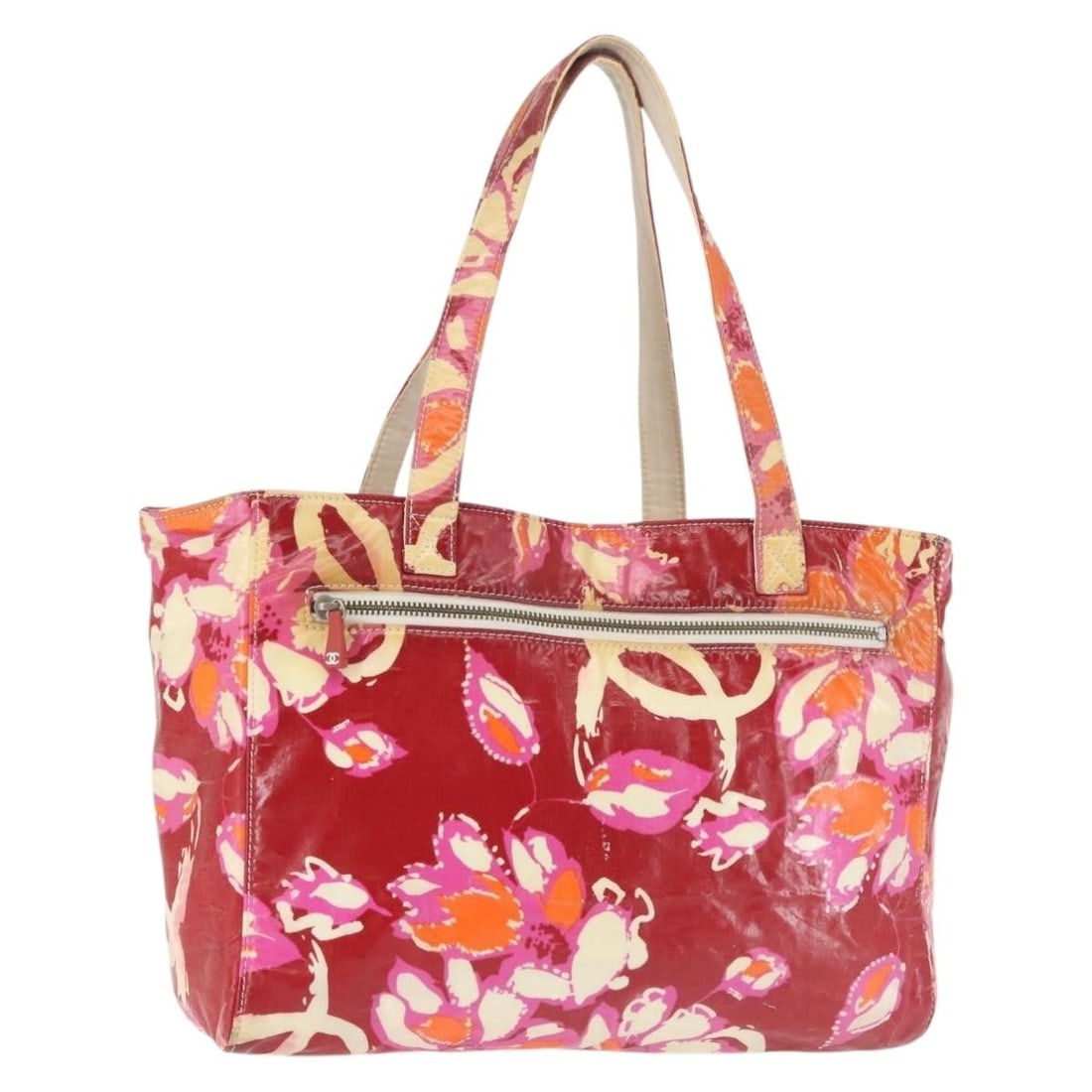 CHANEL Red Silver Vinyl High Summer Tote Bag Auth 143512: CHANEL Red Silver Vinyl High Summer Tote Bag Auth 143512 This CHANEL High Summer Tote Bag combines a striking red and silver design with the durability of vinyl, making it a stylish yet practical acce