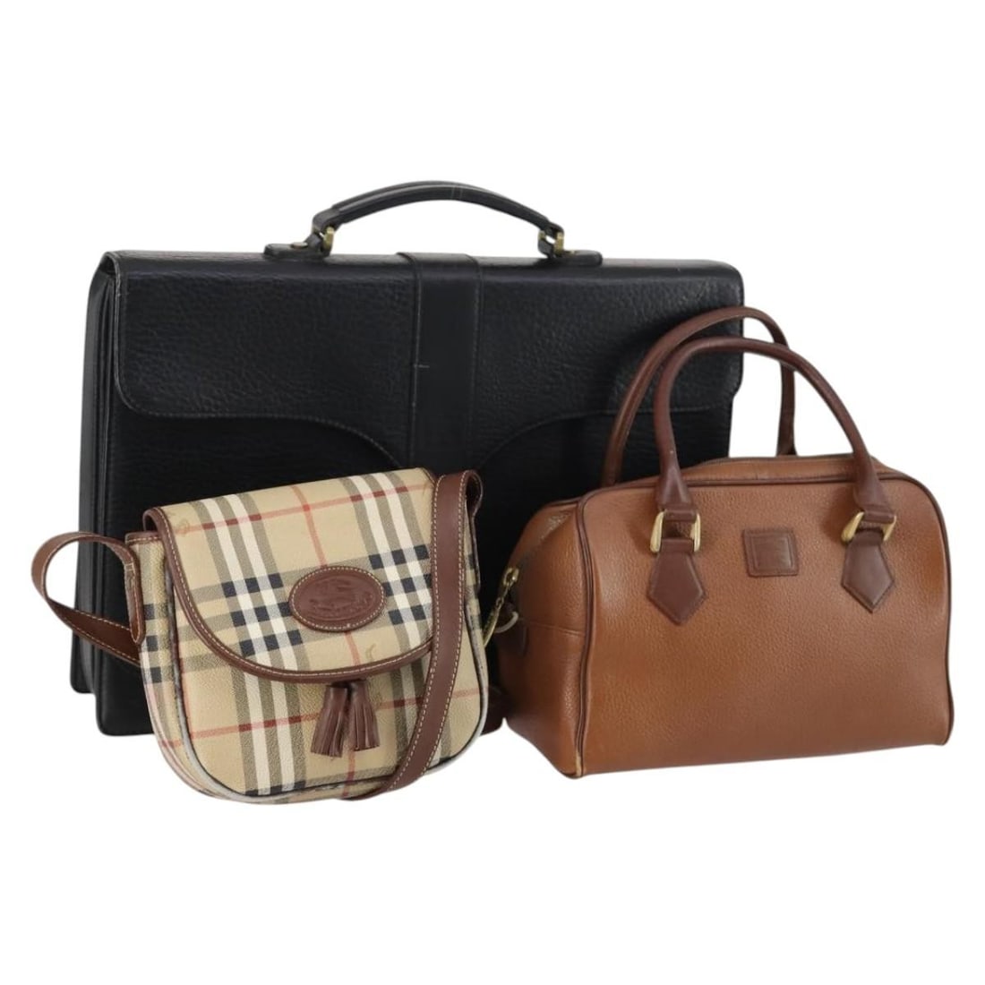 Burberrys Nova Check Leather Shoulder Bag Set Beige Brown Black Auth BA5851: Burberrys Nova Check Leather Shoulder Bag Set Beige Brown Black Auth BA5851 This Burberrys Nova Check Shoulder Bag is a chic accessory perfect for adding a touch of sophistication to your outfit. Craf