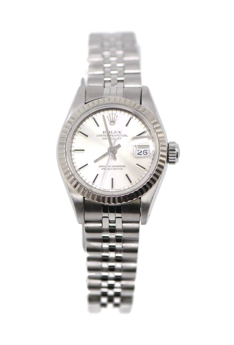 Rolex Datejust 69174 Automatic Stainless Steel Watch with Box and Papers: Rolex Datejust 69174 Automatic Stainless Steel Watch with Box and Papers This exquisite Rolex Datejust wristwatch combines elegance with functionality. Crafted with a robust stainless steel case and b