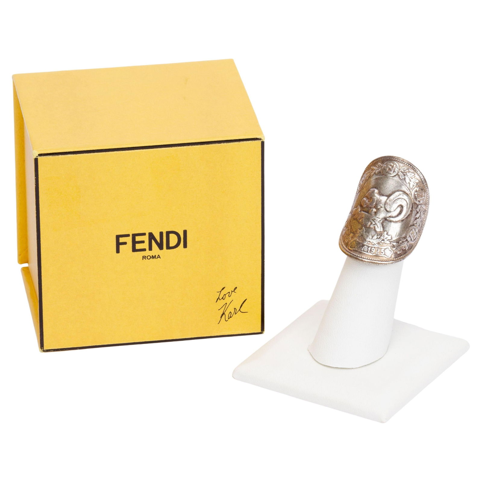 Fendi Silver Tone Ring with Squirrel Design Steel Italy 2020: Fendi Silver Tone Ring with Squirrel Design Steel Italy 2020 Discover this exquisite Fendi silver tone ring, expertly crafted from steel and showcasing a charming squirrel painting on its top. It feat