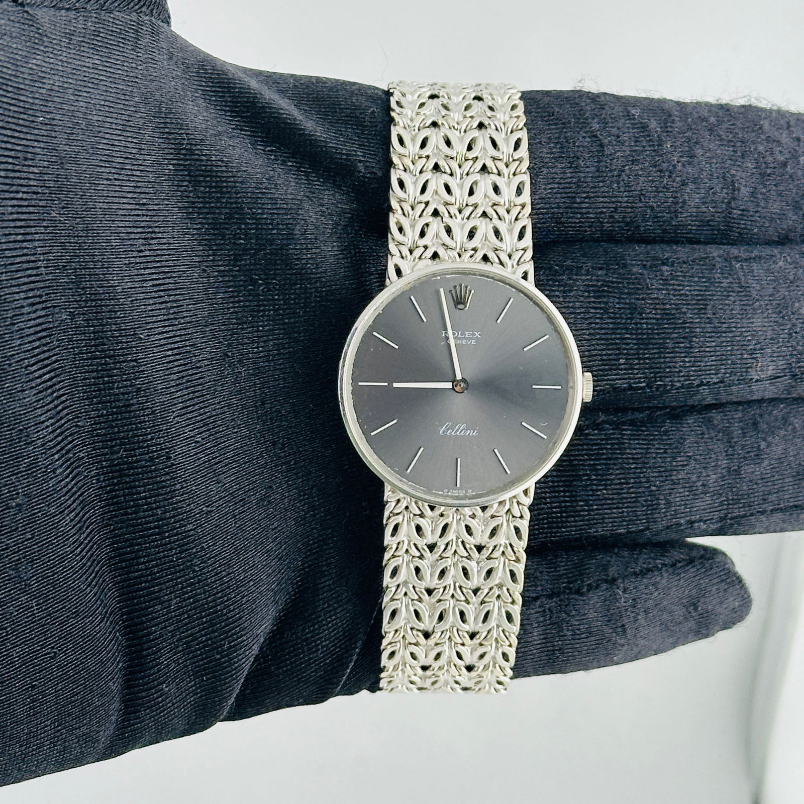 Ladies Rolex Cellini Ref 3833 Grey Dial Aftermarket White Gold Bracelet 1977 Papers: Ladies Rolex Cellini Ref 3833 Grey Dial Aftermarket White Gold Bracelet 1977 Papers This Rolex Cellini watch features a grey dial and an aftermarket white gold band. Designed for ladies, it is a 1977