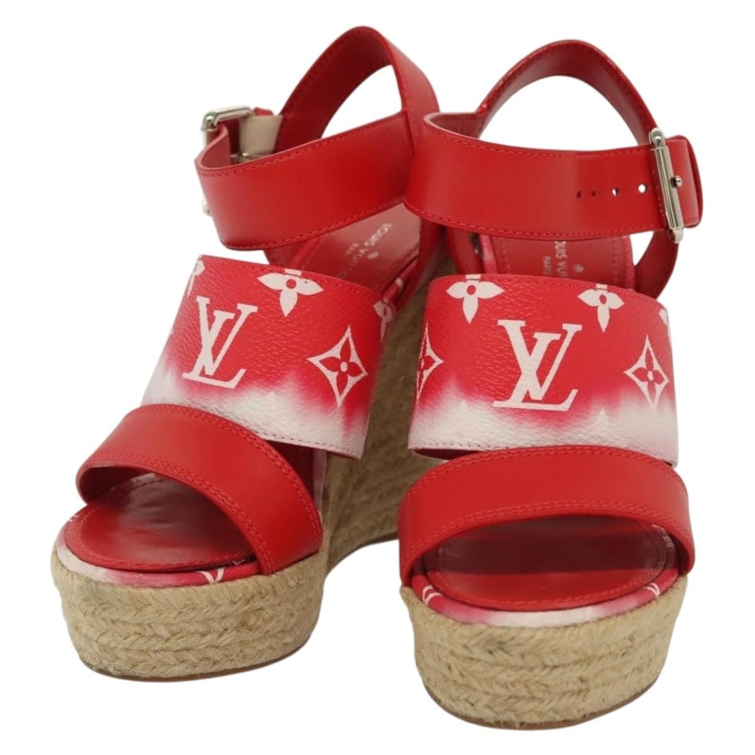 LOUIS VUITTON Monogram Escal Starboard Sandals Red Italy Auth 139208: LOUIS VUITTON Monogram Escal Starboard Sandals Red Italy Auth 139208 Elevate your summer style with these exquisite LOUIS VUITTON Monogram Escal Starboard Line Sandals in a vibrant red hue. Crafted fr