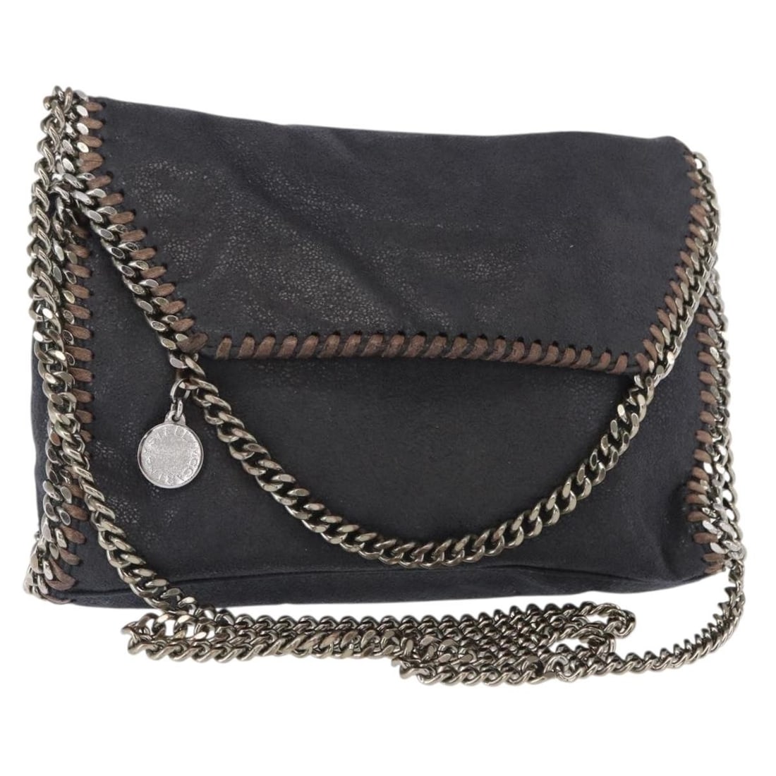 Falabella Fold Over Shoulder Bag by Stella McCartney in Navy: Falabella Fold Over Shoulder Bag by Stella McCartney in Navy This pre-owned Stella McCartney Falabella Fold Over Crossbody Bag in navy features a shoulder bag design. The bag shows signs of use, inclu
