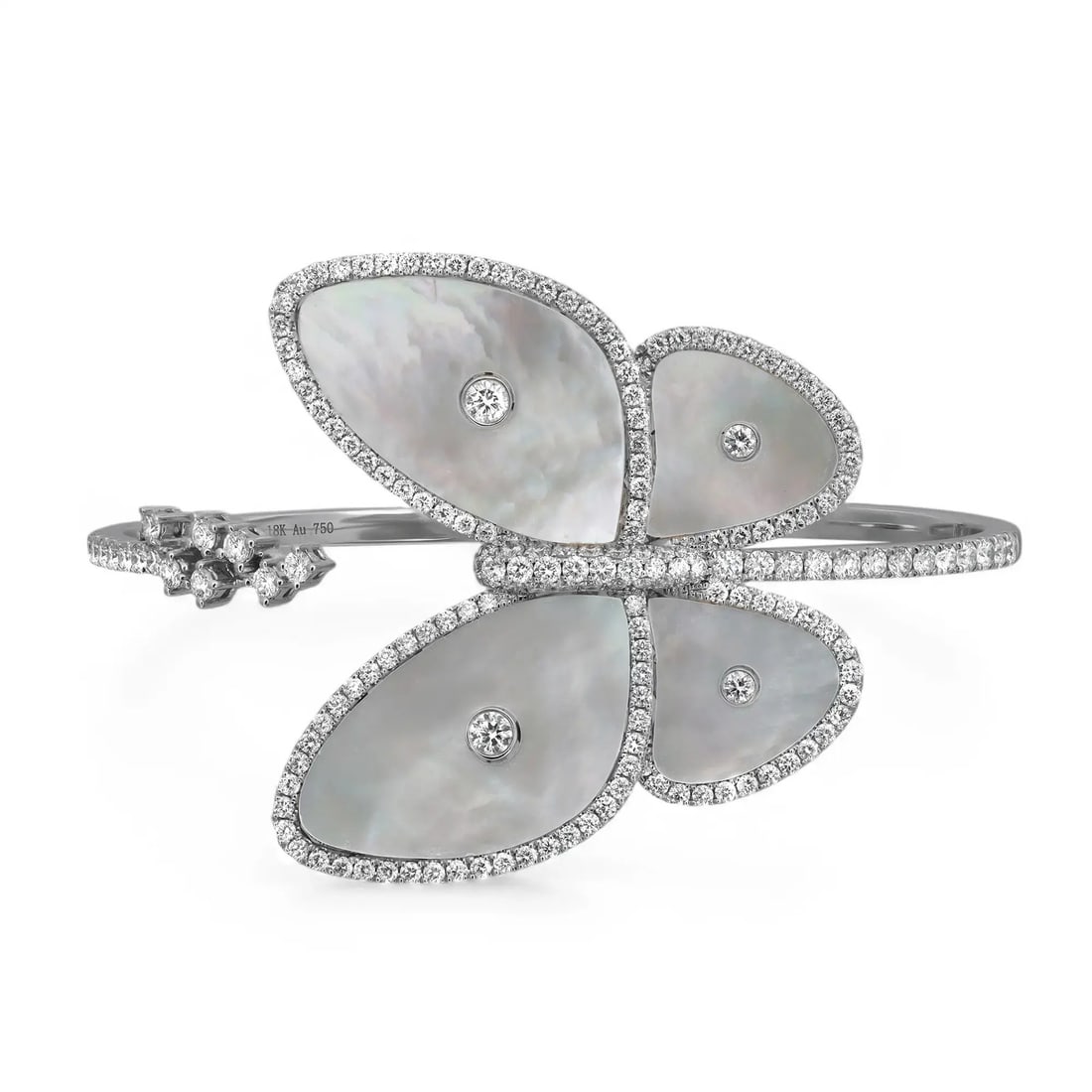 Rachel Koen 18K White Gold Butterfly Bangle Bracelet with 2.90ct Diamonds: Rachel Koen 18K White Gold Butterfly Bangle Bracelet with 2.90ct Diamonds This exquisite open bangle bracelet is designed by Rachel Koen, showcasing a stunning butterfly motif crafted from high-polish