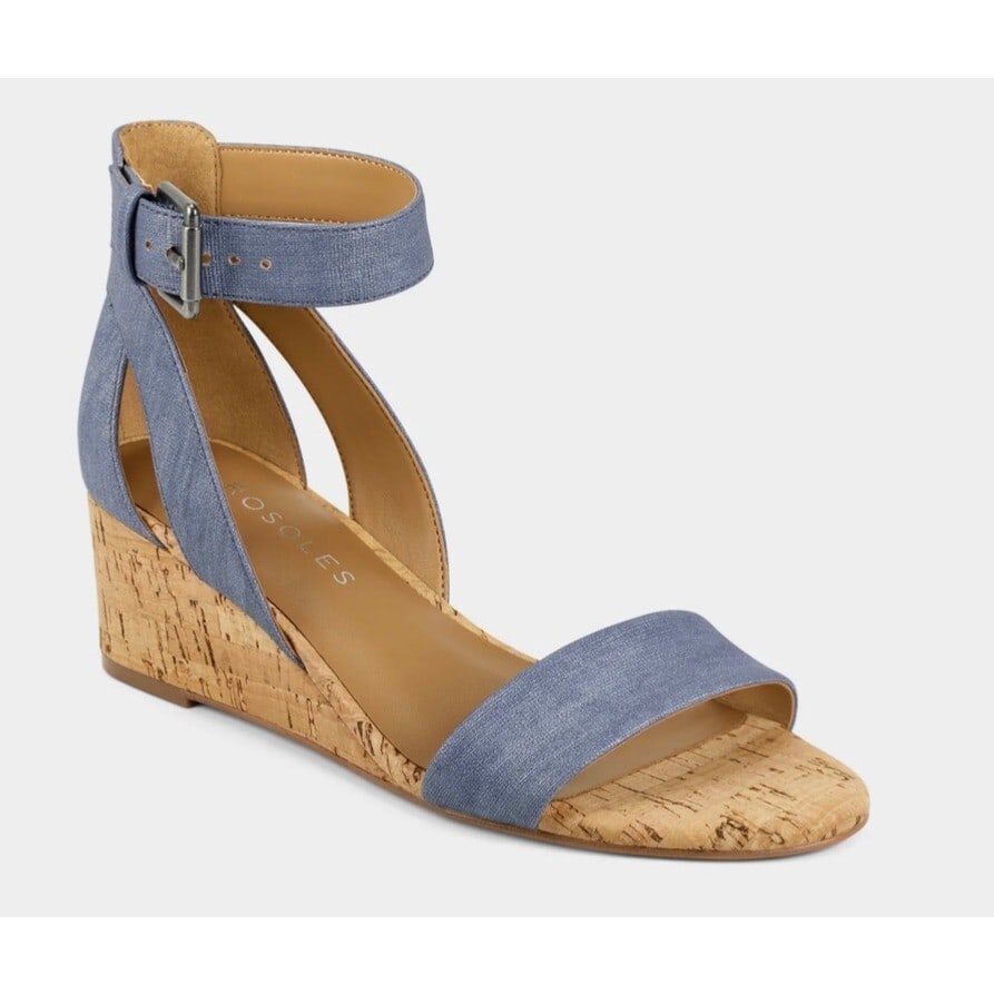 Aerosoles Willowbrook Women's Blue Leather Wedge Sandals 7M: Aerosoles Willowbrook Women's Blue Leather Wedge Sandals 7M Elevate your style with the Aerosoles Willowbrook Women's Medium Wedge Sandals. These chic blue sandals feature a strappy design and a suppo