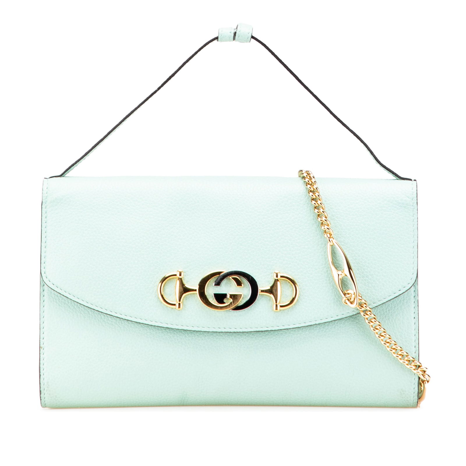 Gucci Small Leather Zumi Satchel Green with Gold Tone Chain: Gucci Small Leather Zumi Satchel Green with Gold Tone Chain Introducing the Gucci Small Leather Zumi Satchel, a sophisticated accessory crafted from high-quality leather. This elegant satchel features