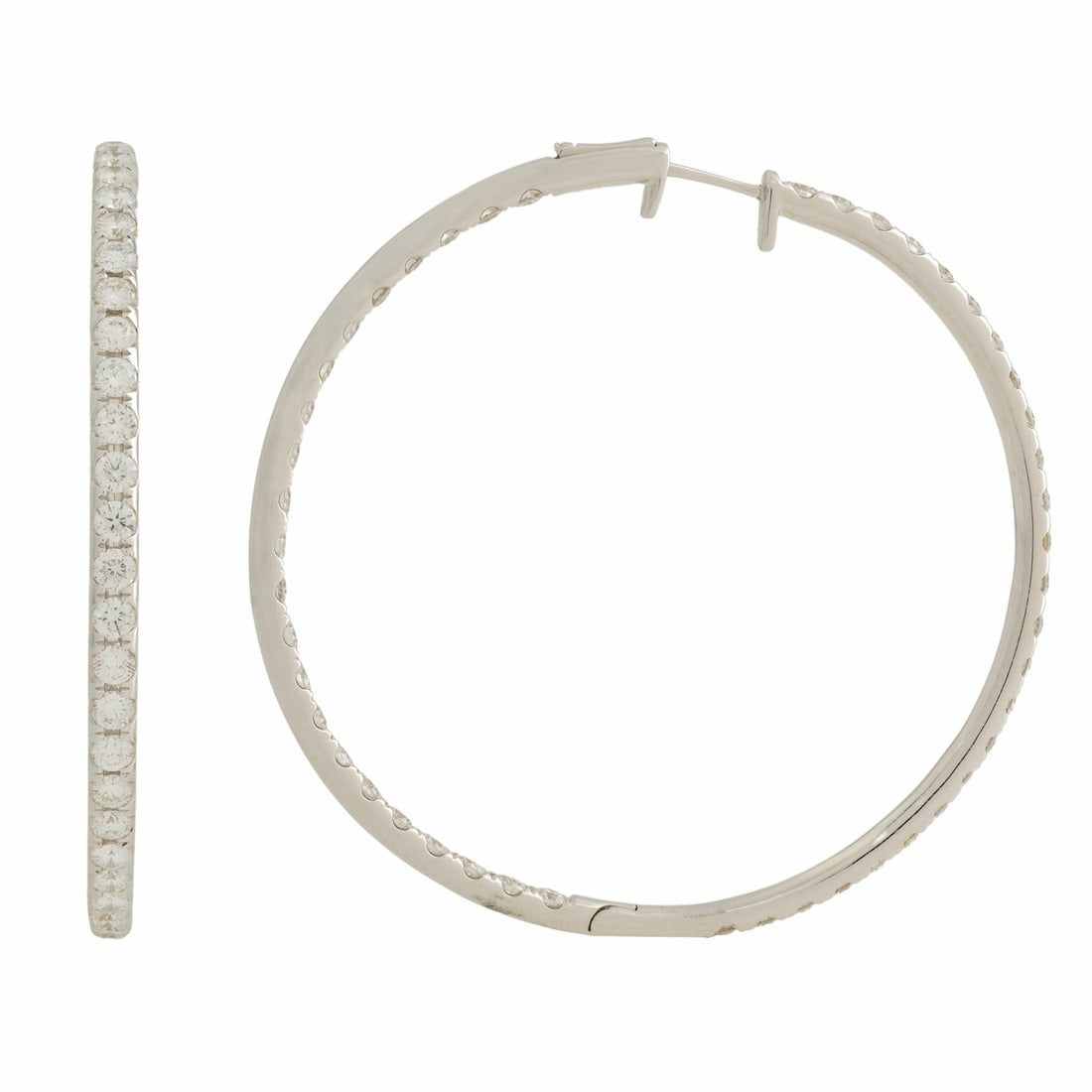 Rachel Koen 18K White Gold 4.60ct Diamond Medium Hoop Earrings: Rachel Koen 18K White Gold 4.60ct Diamond Medium Hoop Earrings Elevate your jewelry collection with these exquisite medium hoop earrings from Rachel Koen, crafted in luxurious 18K white gold. Each ear