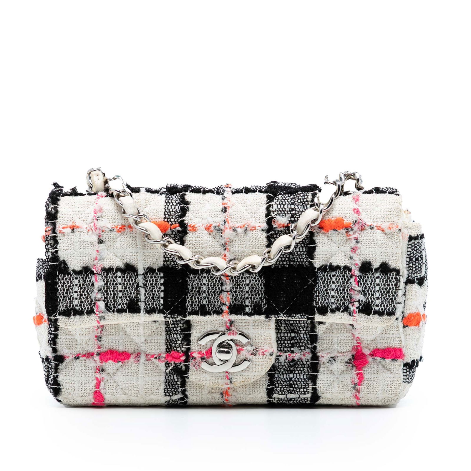Chanel Mini Rectangular Classic Tweed Check Flap Bag White Fabric: Chanel Mini Rectangular Classic Tweed Check Flap Bag White Fabric Introducing the Chanel Mini Rectangular Classic Tweed Check Single Flap, a sophisticated flap bag crafted from quilted tweed. This sty
