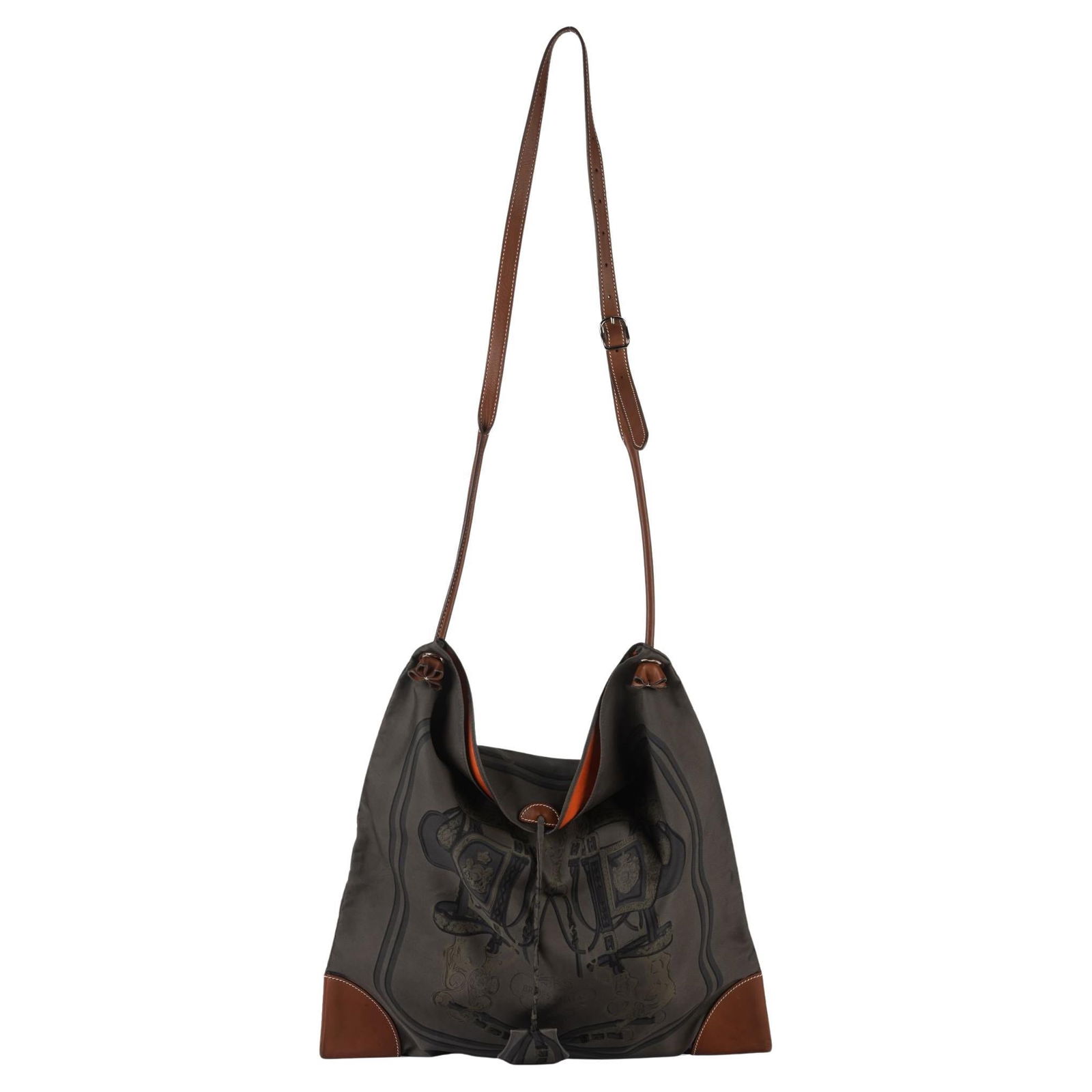 Hermes Silky City Printed Handbag with Adjustable Strap: Hermes Silky City Printed Handbag with Adjustable Strap Discover the elegance of the Hermes Silky City Printed Handbag, a stunning accessory crafted from ultra-soft silk. This handbag features a chic