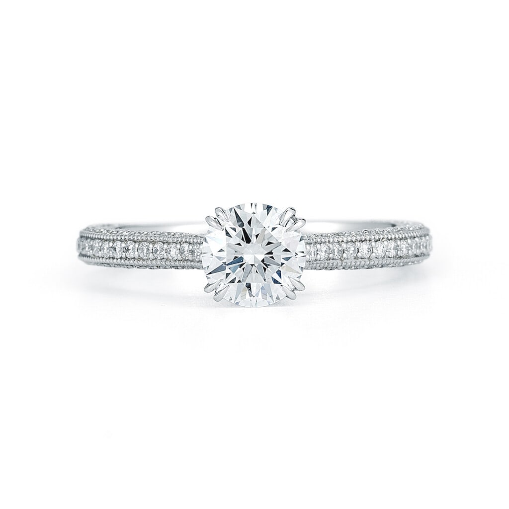 Rachel Koen Platinum 2.25ct Round Cut Diamond Engagement Ring GIA Certified: Rachel Koen Platinum 2.25ct Round Cut Diamond Engagement Ring GIA Certified This exquisite round cut solitaire engagement ring features a stunning 2.25-carat natural diamond, elegantly set in a platin