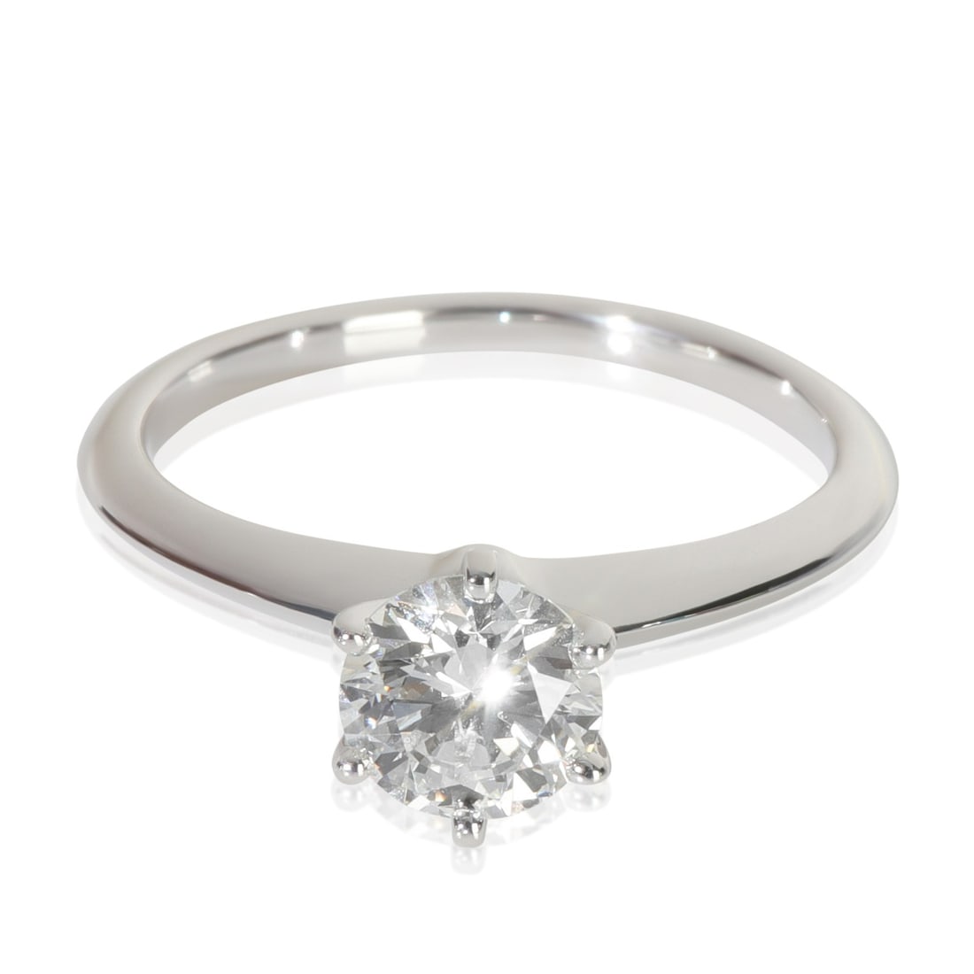 Tiffany & Co. 0.91 ct Round Diamond Engagement Ring Platinum: Tiffany & Co. 0.91 ct Round Diamond Engagement Ring Platinum This exquisite Tiffany & Co. engagement ring features a stunning 0.91 ct round brilliant diamond, renowned for its excellent cut and clarit
