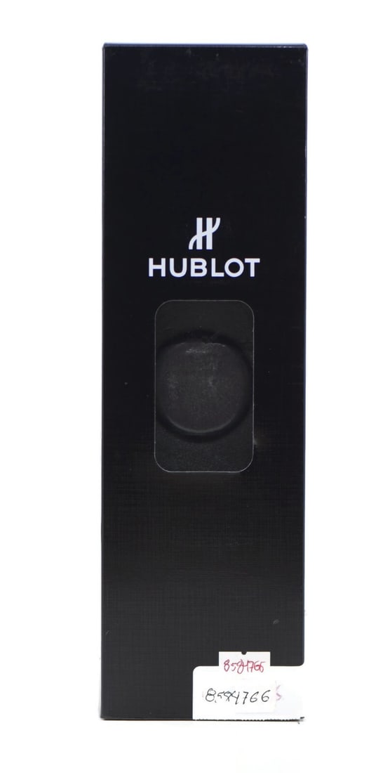 Hublot Authentic Black Presentation Box 11x3 Inches: Hublot Authentic Black Presentation Box 11x3 Inches This Hublot Black Service Case Box is a stylish presentation box designed for single use. It features a sleek black color and is made from durable p