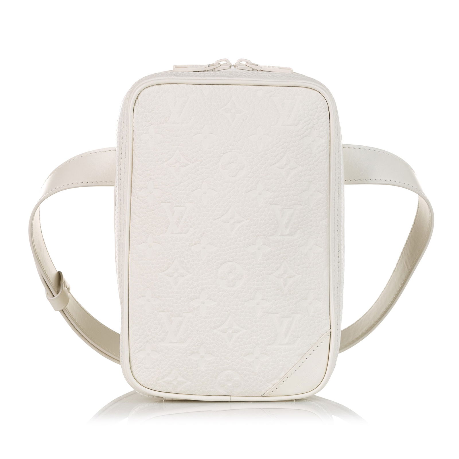 Louis Vuitton Monogram Taurillon Utility Side White Leather Crossbody Bag: Louis Vuitton Monogram Taurillon Utility Side White Leather Crossbody Bag This Louis Vuitton Monogram Taurillon Utility Side crossbody bag showcases a refined leather body with a chic flat top handle