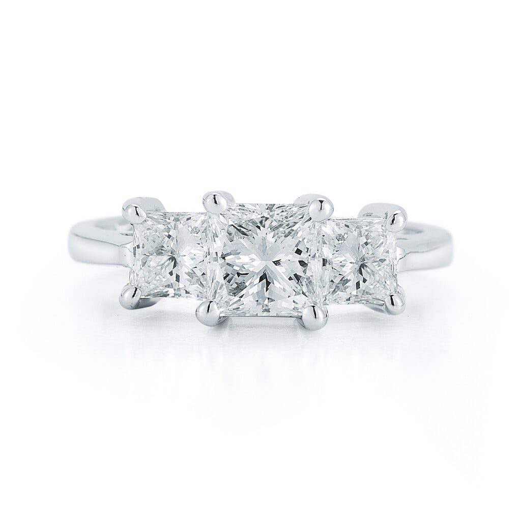 Rachel Koen Three Stone Princess Cut Diamond Engagement Ring Platinum 1.37 cttw GIA Certified: Rachel Koen Three Stone Princess Cut Diamond Engagement Ring Platinum 1.37 cttw GIA Certified Presenting a stunning three-stone engagement ring crafted in luxurious platinum. This exquisite piece feat