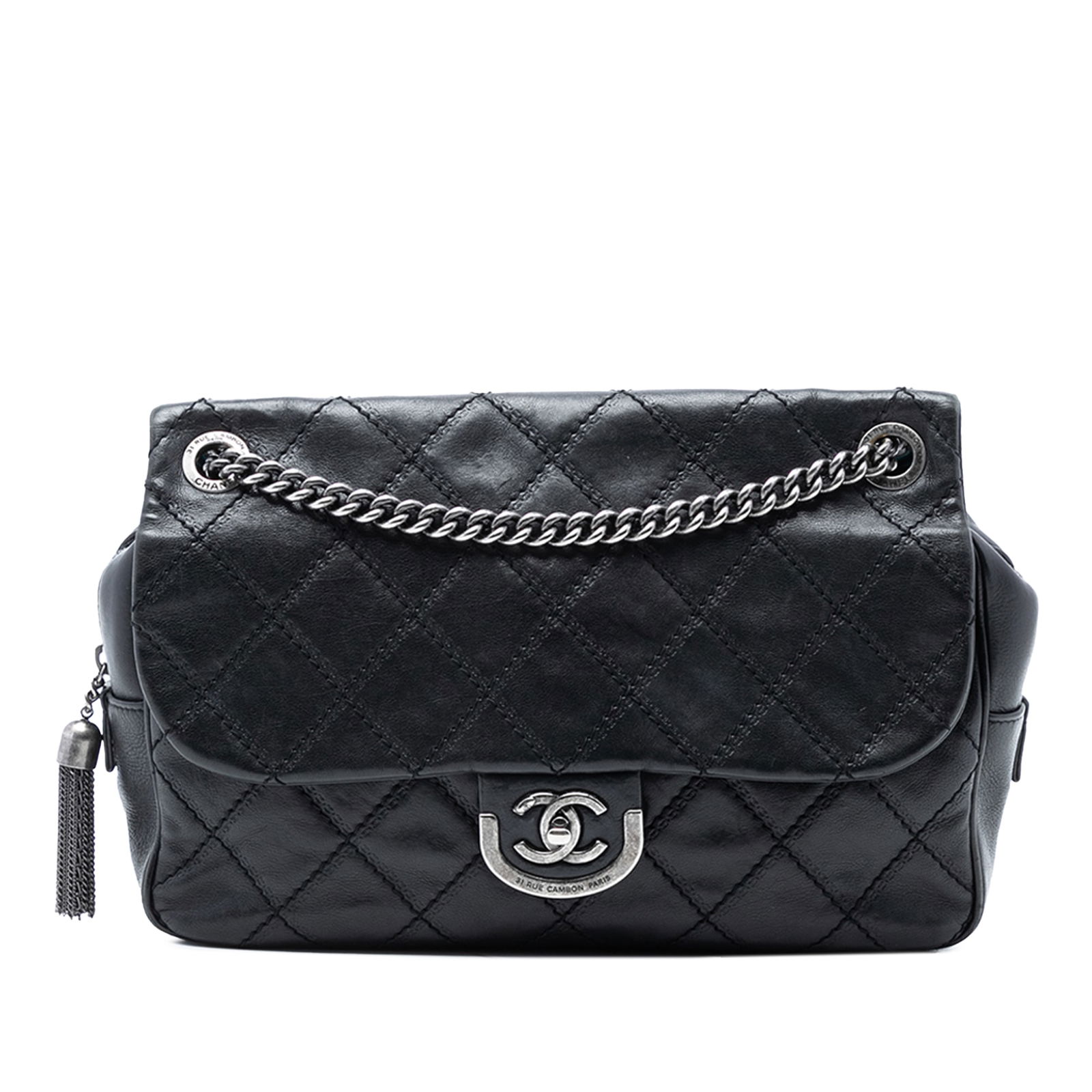 Chanel Paris Edinburgh Jumbo Coco Sporran Quilted Calfskin Flap Bag: Chanel Paris Edinburgh Jumbo Coco Sporran Quilted Calfskin Flap Bag The Chanel Paris Edinburgh Jumbo Quilted Calfskin Coco Sporran Flap bag features a quilted calfskin leather body in black, complemen