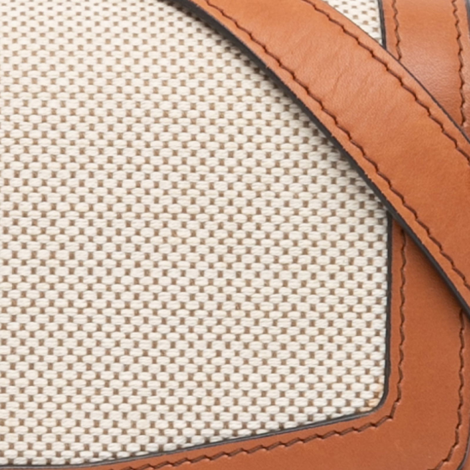 Celine Teen Triomphe Crossbody Bag Brown Canvas Calfskin Italy: Celine Teen Triomphe Crossbody Bag Brown Canvas Calfskin Italy Introducing the Celine Teen Canvas and Calfskin Triomphe Crossbody, a chic and functional shoulder bag crafted with a durable canvas body