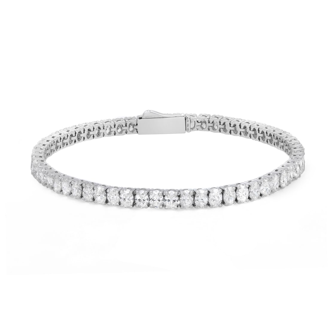 Rachel Koen 18K White Gold Diamond Tennis Bracelet 8.65ct 7 Inch: Rachel Koen 18K White Gold Diamond Tennis Bracelet 8.65ct 7 Inch Elevate your jewelry collection with this stunning diamond tennis bracelet, crafted from luxurious 18K white gold. This elegant piece f