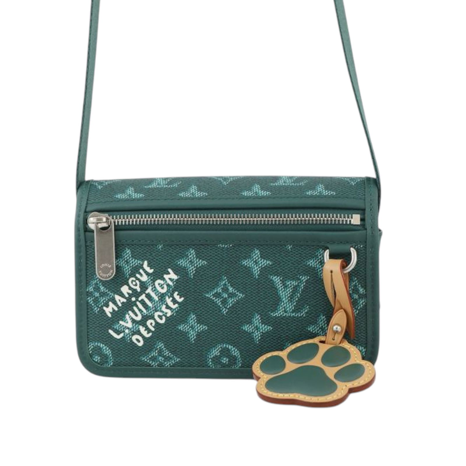 Louis Vuitton Monogram Heritage Bosphore Wallet Green Fabric: Louis Vuitton Monogram Heritage Bosphore Wallet Green Fabric The Louis Vuitton Monogram Heritage Bosphore Wearable Wallet combines style and functionality with its distinctive monogram canvas body acc