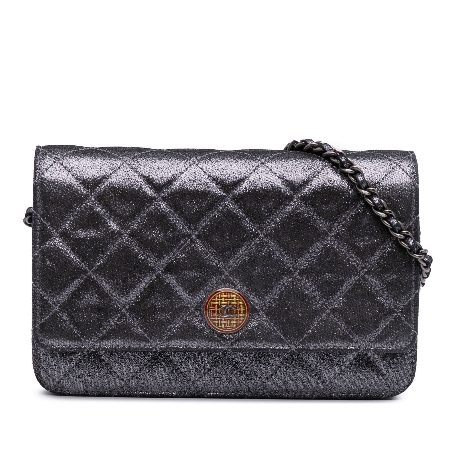 Chanel Quilted Iridescent Lambskin Tartan Wallet On Chain Silver: Chanel Quilted Iridescent Lambskin Tartan Wallet On Chain Silver This Chanel Quilted Iridescent Lambskin Tartan Button Wallet On Chain showcases a stunning quilted iridescent lambskin exterior, comple