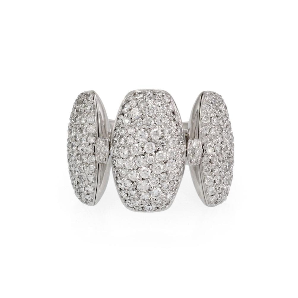 De Grisogono Zucchero Diamond Ring 18K White Gold Flip Style: De Grisogono Zucchero Diamond Ring 18K White Gold Flip Style Experience the elegance of the De Grisogono Zucchero Ring, a stunning piece crafted from 18K white gold with a polished finish. This authen