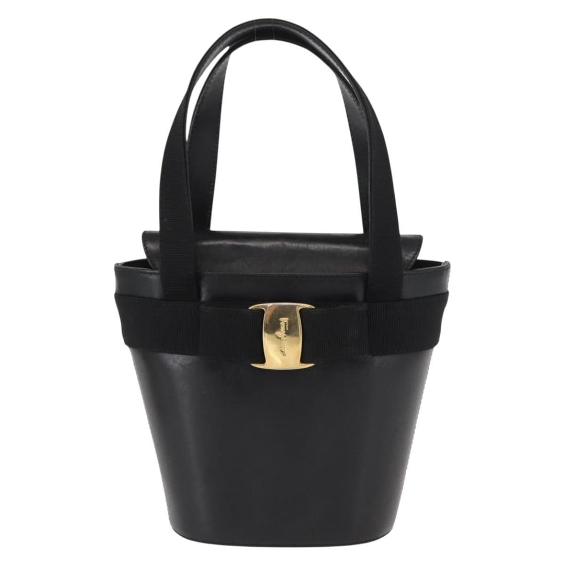 Vara Bow Top Handle Bucket Handbag by Salvatore Ferragamo in Black: Vara Bow Top Handle Bucket Handbag by Salvatore Ferragamo in Black This Salvatore Ferragamo Vara Bow Top Handle Bucket Bag in black features a structured design with the signature Vara bow detail. The