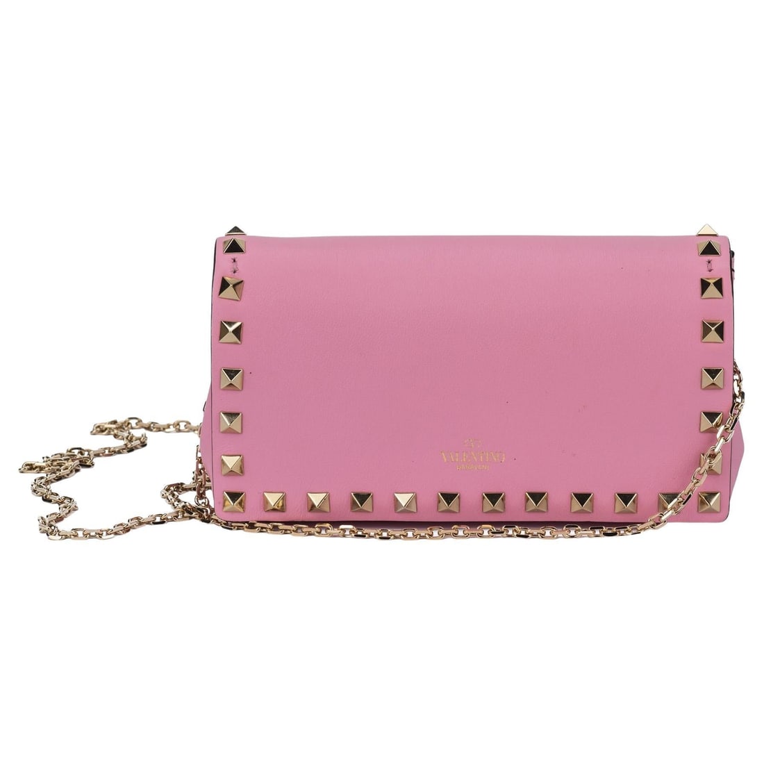 Valentino Rockstud Pink Lambskin Crossbody Bag by Pierpaolo Piccioli: Valentino Rockstud Pink Lambskin Crossbody Bag by Pierpaolo Piccioli This Valentino Rockstud Crossbody Bag is designed by Pierpaolo Piccioli and crafted from luxurious pink lambskin leather. The bag f