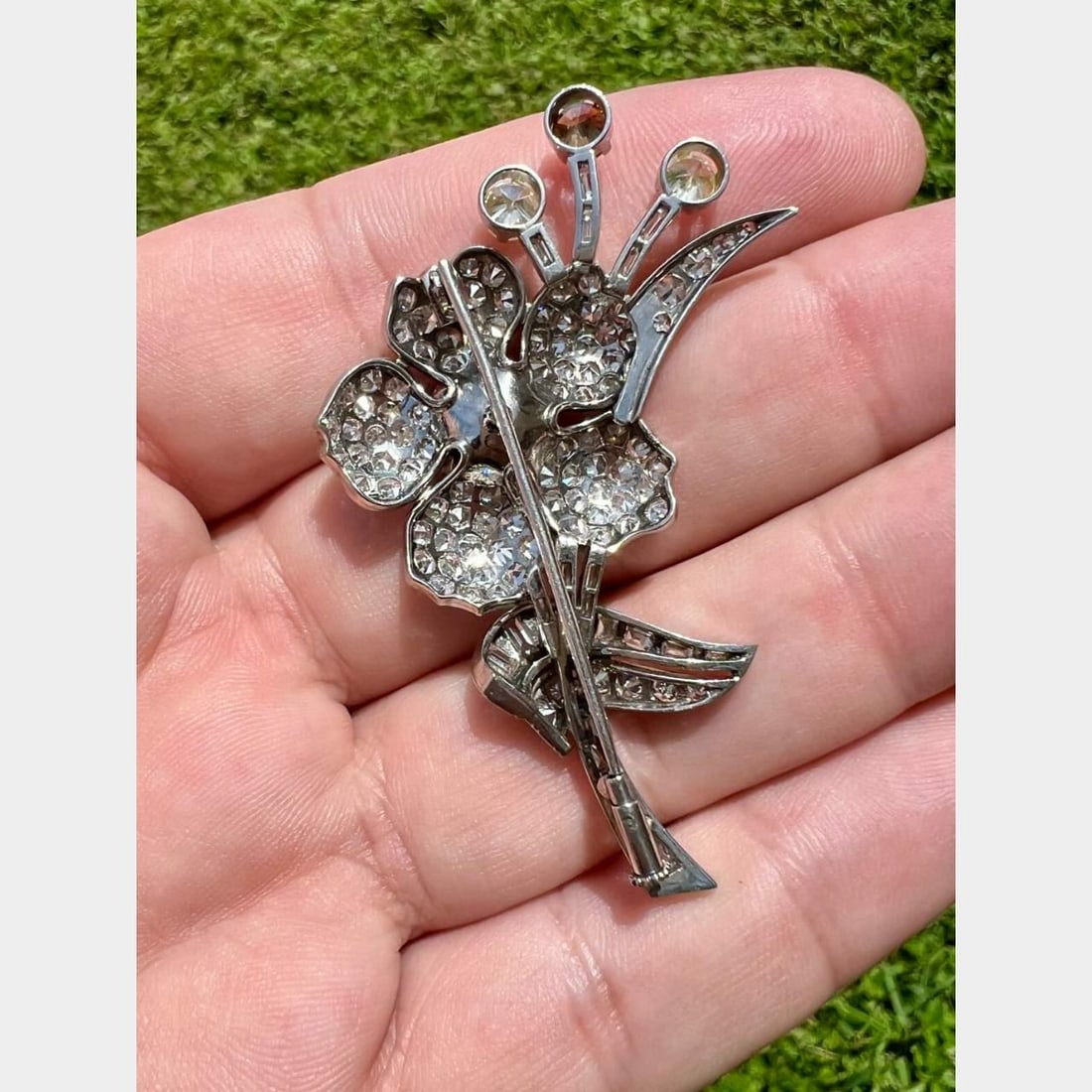 Art Deco Platinum Flower Brooch with Natural Color Diamonds 2.60 Ct (1 of 5)