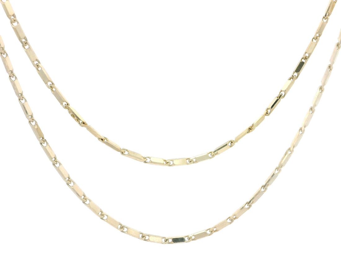 Antique Style 18k Yellow Gold 18 Inch Faceted Link Necklace: Antique Style 18k Yellow Gold 18 Inch Faceted Link Necklace This exquisite Antique Style 18k Yellow Gold Faceted Link Chain Necklace showcases a timeless design perfect for any occasion. Crafted from