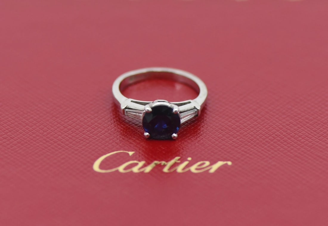 Cartier Sapphire Diamond Platinum Ring Authentic Size 5 (1 of 4)