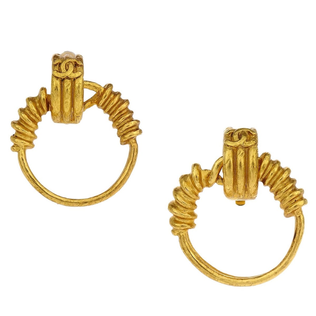 Chanel Gold Tone Logo Hoop Clip-On Earrings 94P Collection: Chanel Gold Tone Logo Hoop Clip-On Earrings 94P Collection These Chanel dangle hoop earrings feature a classic hoop design with a clip-on closure and gold-tone finish. Highlighted by the iconic Chanel