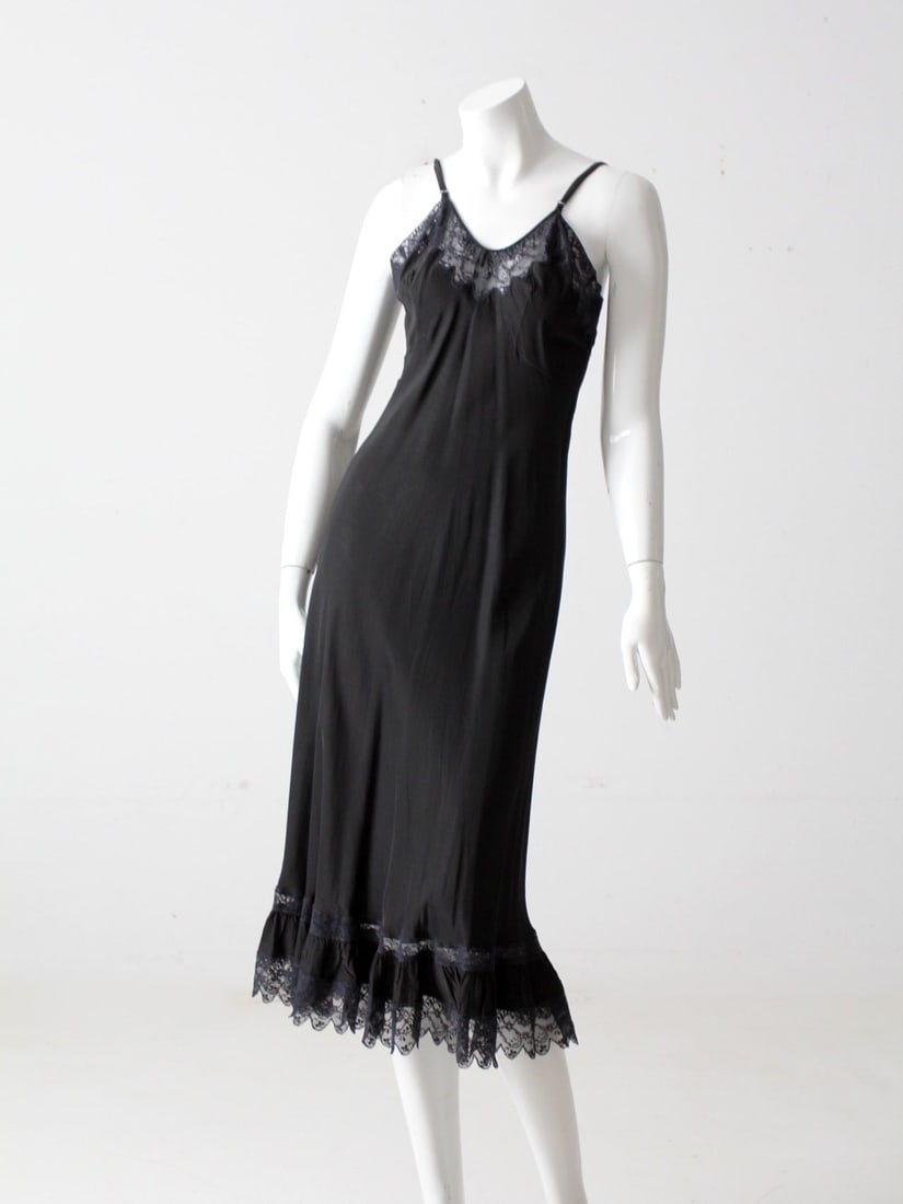 Vintage Geomprofe Black Lace Slip with Adjustable Straps (1 of 8)
