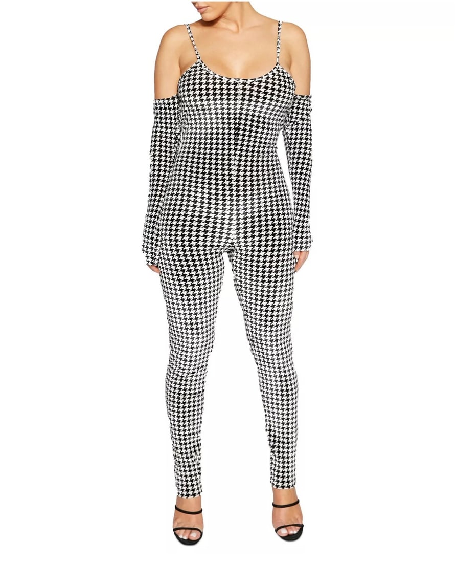Naked Wardrobe Off The Shoulder Open Back Jumpsuit XS Black White: Naked Wardrobe Off The Shoulder Open Back Jumpsuit XS Black White Elevate your style with this chic off-the-shoulder jumpsuit in black and white from Naked Wardrobe. Designed for a flattering fit, it