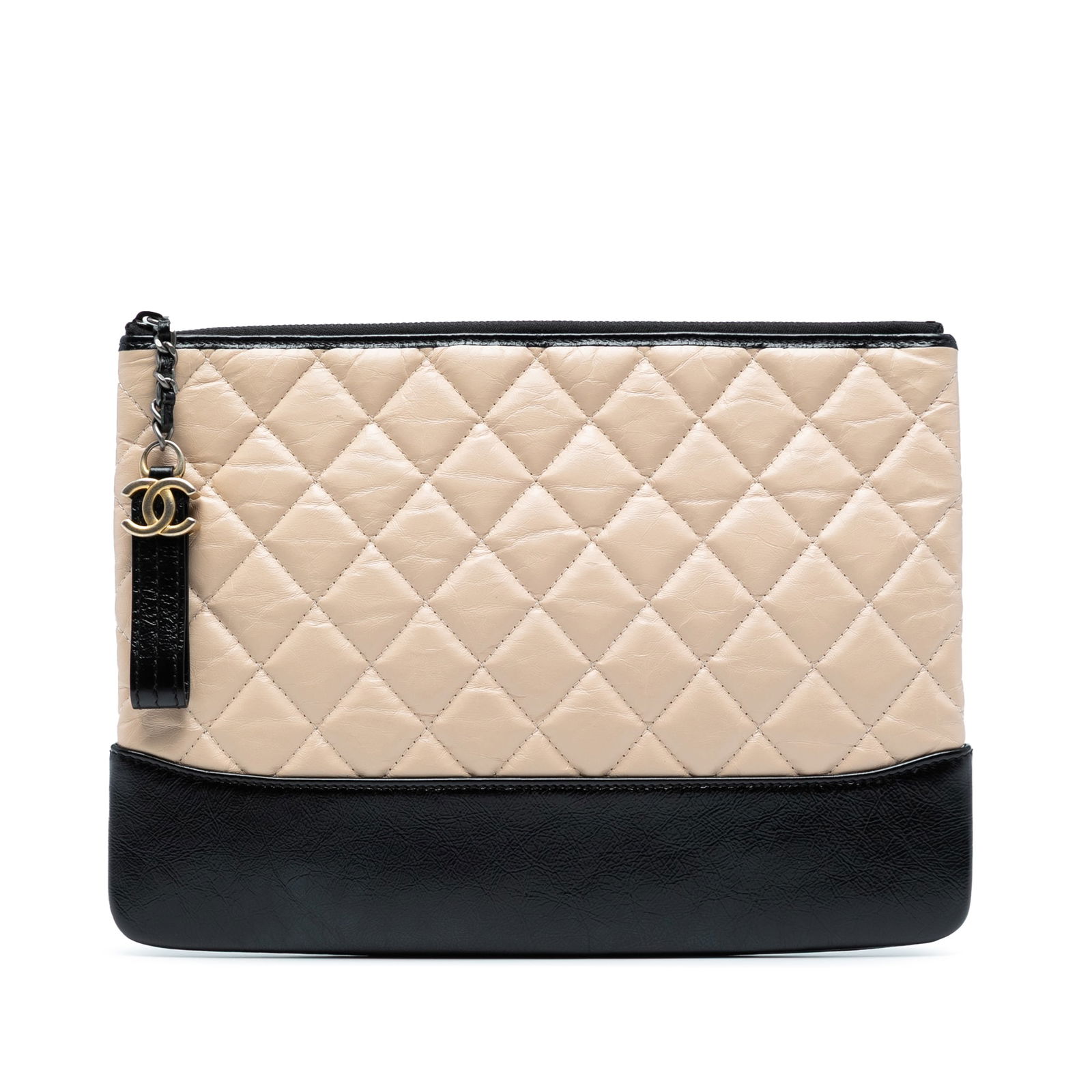 Chanel Medium Gabrielle O Case Clutch Brown Leather: Chanel Medium Gabrielle O Case Clutch Brown Leather This stylish Chanel Medium Aged Calfskin Gabrielle O Case Clutch is a sophisticated accessory crafted from high-quality quilted calf leather. It fea