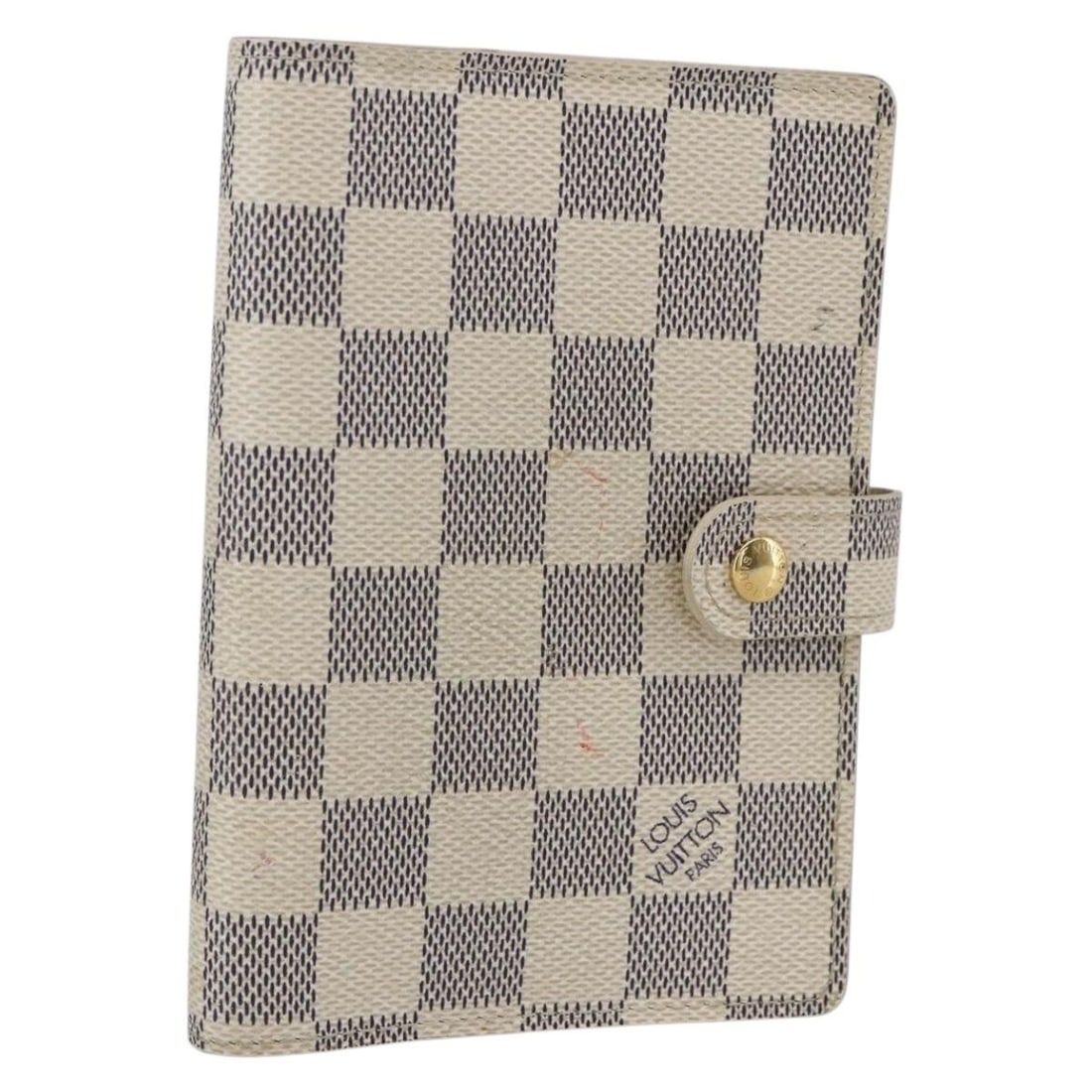 Multicolour Louis Vuitton Agenda Planner Cover: Multicolour Louis Vuitton Agenda Planner Cover This pre-owned Louis Vuitton Agenda Cover Multicolour is designed for women and offers a practical and stylish way to organize your daily essentials. The
