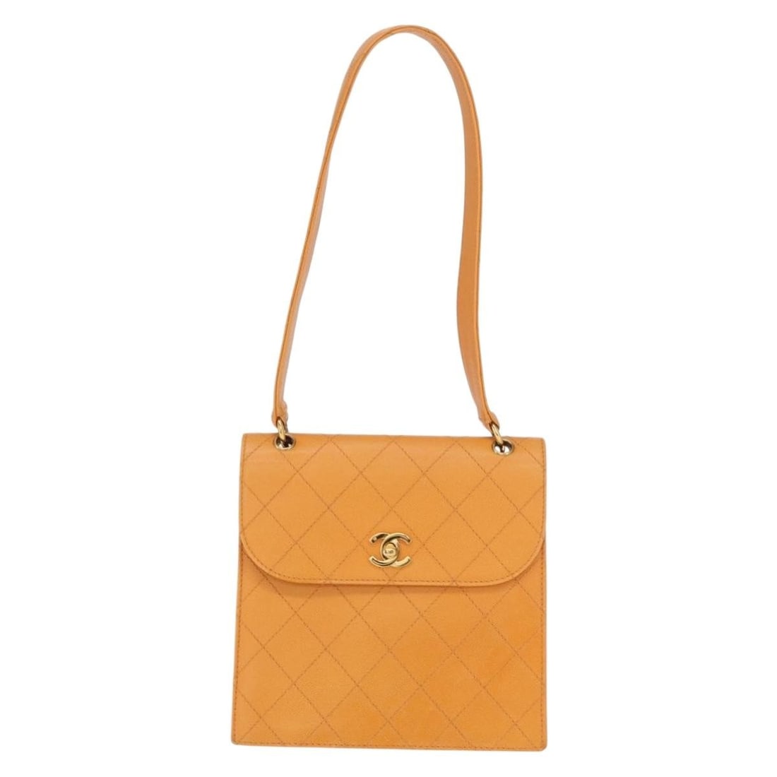 Orange Chanel Matelasse Vintage CC Flap Shoulder Bag: Orange Chanel Matelasse Vintage CC Flap Shoulder Bag This pre-owned CHANEL Matelasse vintage CC flap shoulder bag features an orange exterior and a classic flap design. It is in very good condition, w