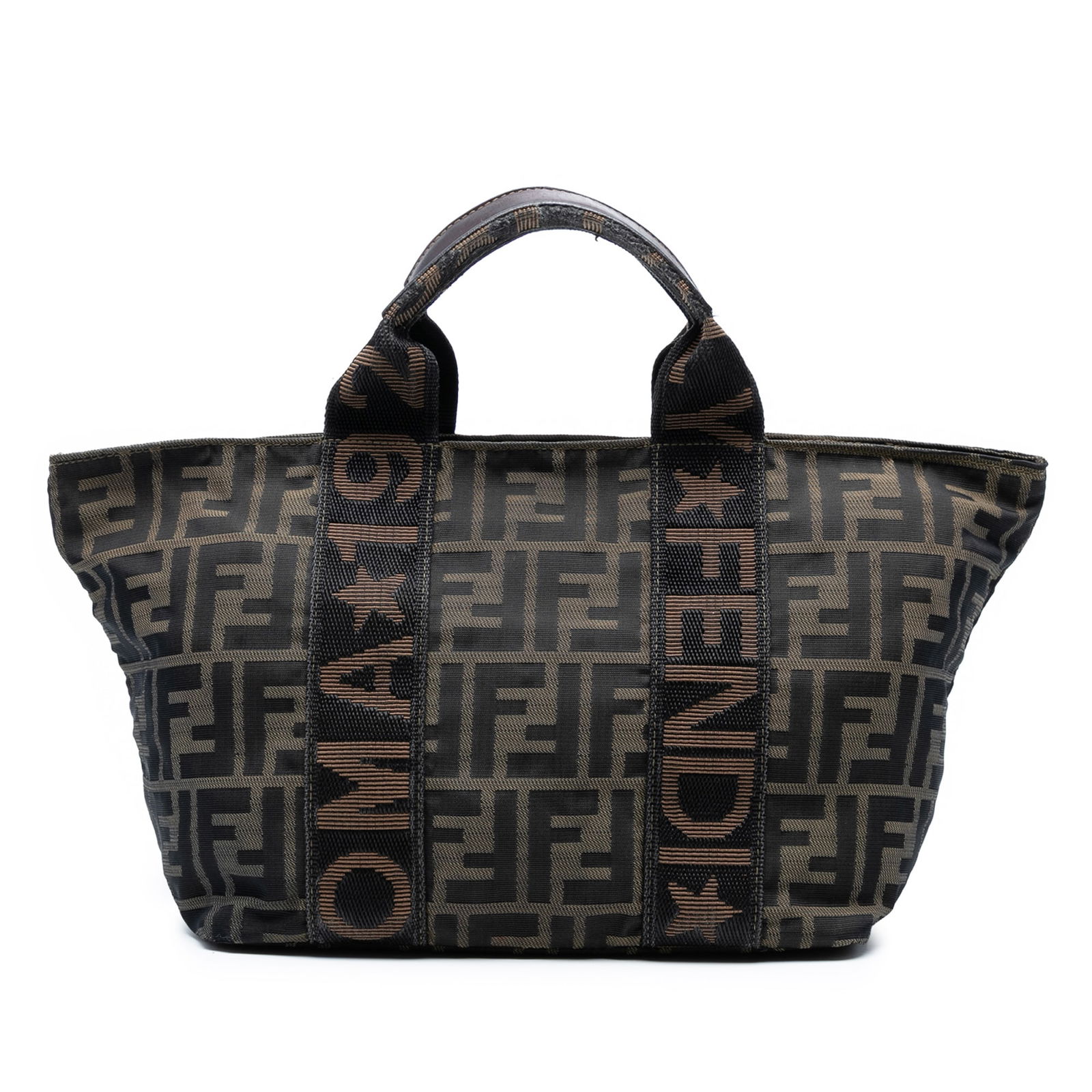Fendi Zucca Canvas Handbag Brown Fabric Italy: Fendi Zucca Canvas Handbag Brown Fabric Italy This Fendi Zucca Canvas Handbag showcases a stylish design with a durable canvas body in a rich brown color. It features flat handles for comfortable carr