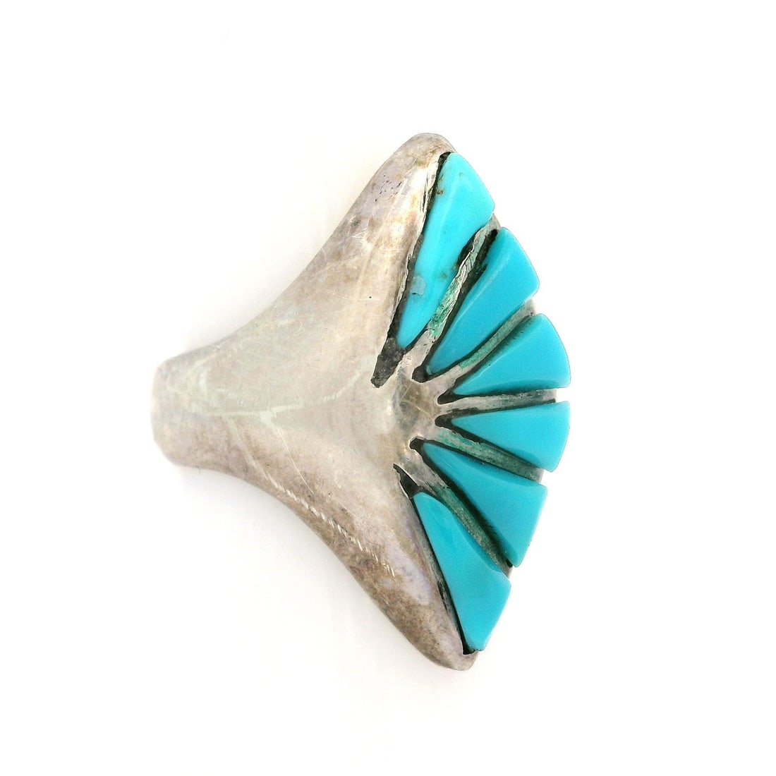 Vintage Unisex Ring Sterling Silver Turquoise Mosaic Navette Style: Vintage Unisex Ring Sterling Silver Turquoise Mosaic Navette Style This vintage cocktail ring features a stunning navette shape adorned with a mosaic of six natural genuine turquoise stones, showcasin