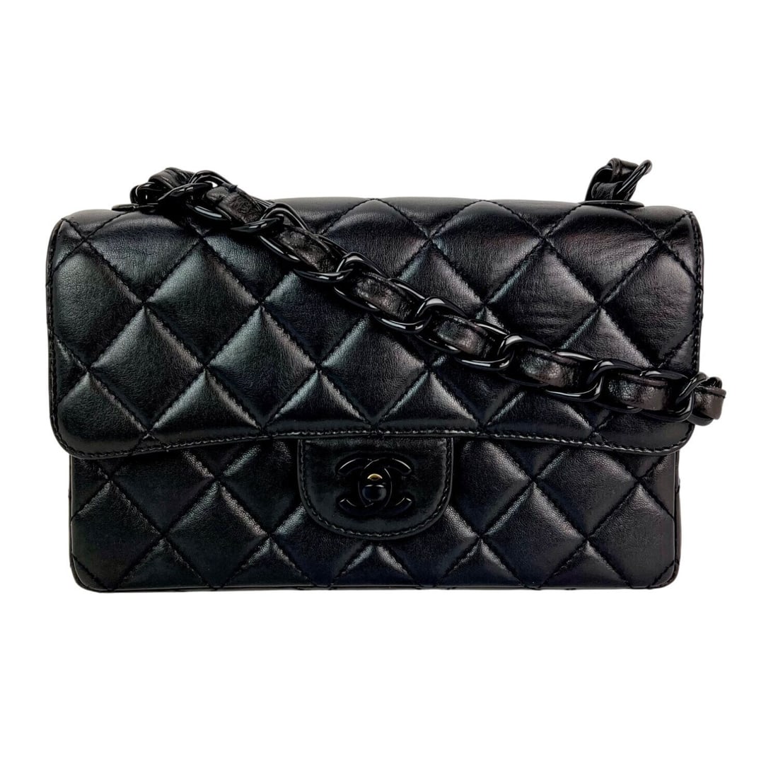 Chanel Classic Single Flap Black Quilted Lambskin Shoulder Bag: Chanel Classic Single Flap Black Quilted Lambskin Shoulder Bag Elevate your style with this Chanel Vintage Quilted Lambskin Black Resin Chain Small Classic Single Flap bag. This sophisticated shoulder