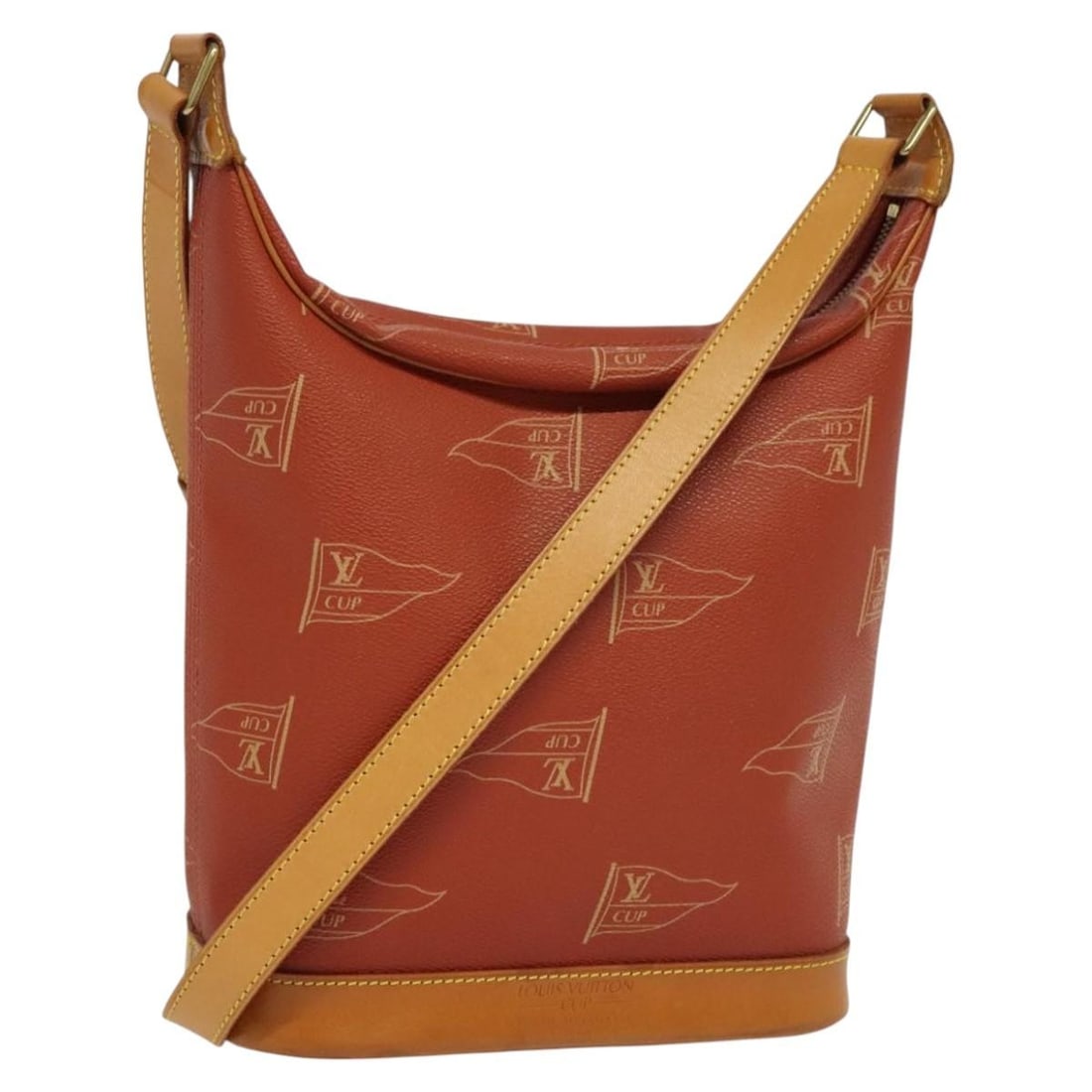 Louis Vuitton Le Touquet Red Shoulder Bag from Cup Collection: Louis Vuitton Le Touquet Red Shoulder Bag from Cup Collection This pre-owned Louis Vuitton Cup Le Touquet shoulder bag in red is designed for women. The bag is in good condition with minor signs of us