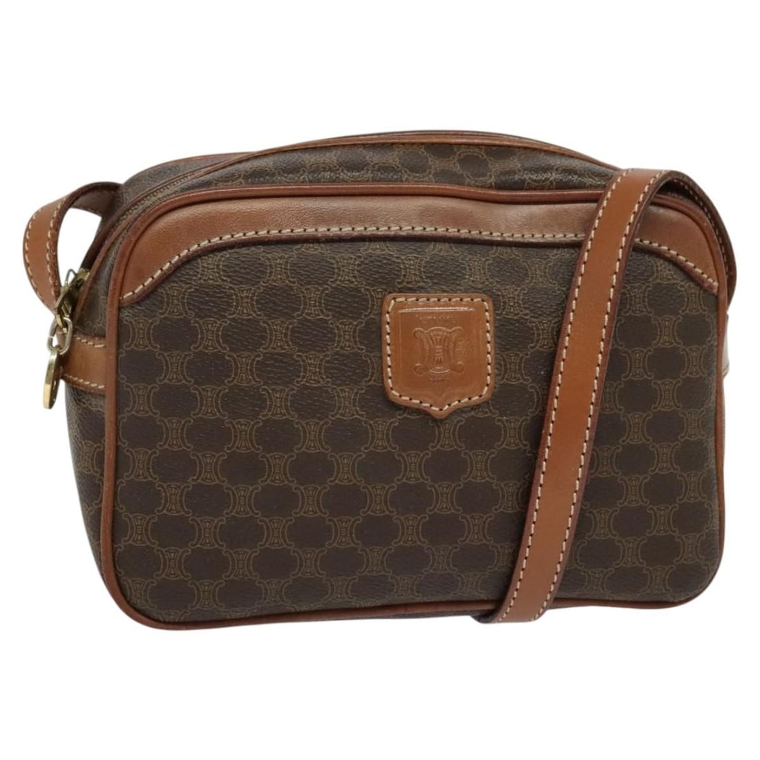 Pre-Owned Celine Macadam Brown Vintage Shoulder Bag: Pre-Owned Celine Macadam Brown Vintage Shoulder Bag This pre-owned CELINE Macadam shoulder bag features the iconic brown Macadam pattern and is designed for women. The bag displays notable signs of us