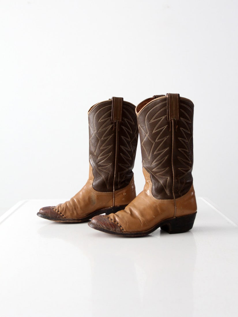 1960s Vintage Nocona Cowboy Boots Women's Size 5 Two-Tone Leather: 1960s Vintage Nocona Cowboy Boots Women's Size 5 Two-Tone Leather Step into vintage charm with these 1960s Nocona cowboy boots, designed for women in size 5. Crafted from beautifully aged dark brown a